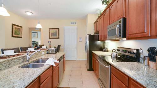 Chantilly Villa - image 2