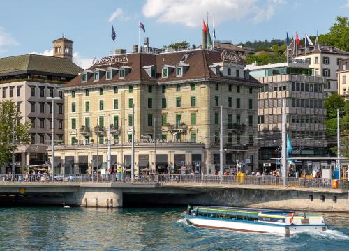 Exterior view, Central Plaza in Zürich