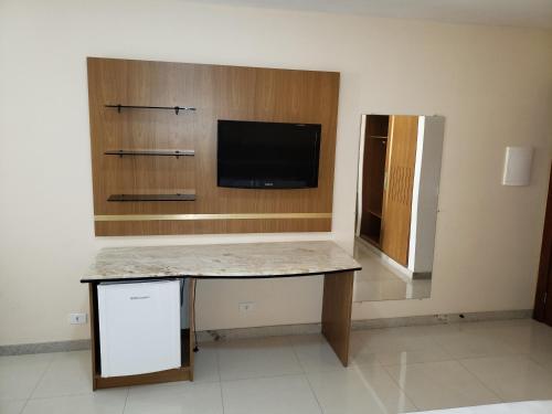 One-Bedroom Suite image 6
