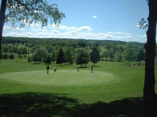 Byrncliff Golf Resort 5