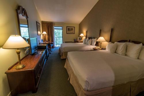 客房, 雷克維爾因特拉肯旅館 (Interlaken Inn Lakeville) in 雷克維爾