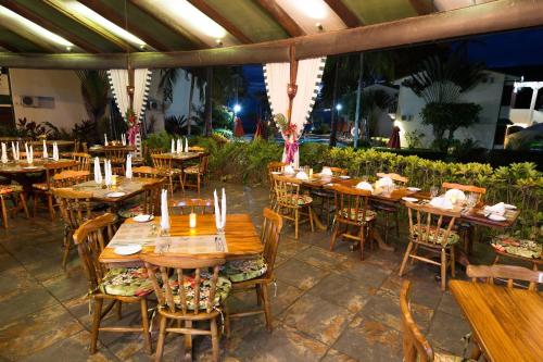 183318694 Club del Mar Oceanfront