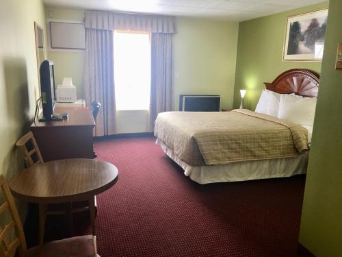 1 queen bed