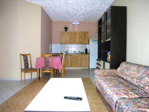  Three-Bedroom Apartment in Balatonlelle I, Unterkunft in Balatonlelle