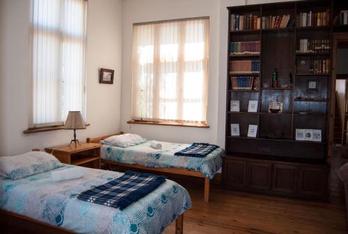 Historical Guesthouse - Self Catering Apartments Luderitz