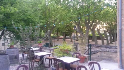 Restaurant, La Casita villa climatisee avec piscine pres d'Uzes in Lussan