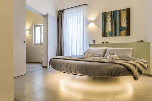 Elle Suite 1