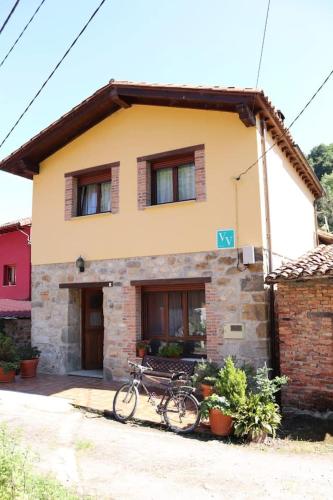  Casa La Fragua 15 min de Cangas de Onís, Pension in Cangas de Onís