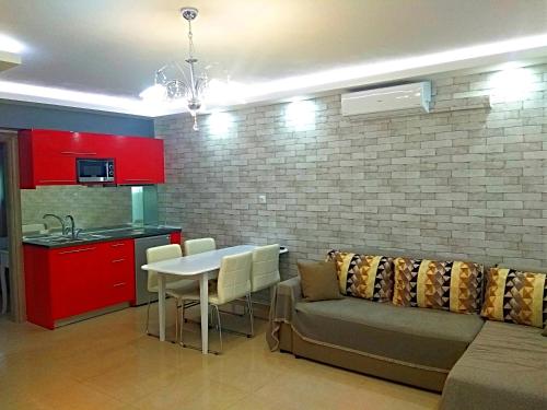 Iros Apartment - image 4