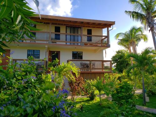 Bayview Vacation Apartments in เวอร์จิ้น กอร์ดา