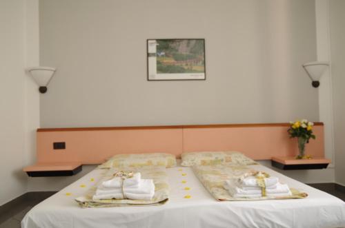 Hotel Bahnhof Haus - main image