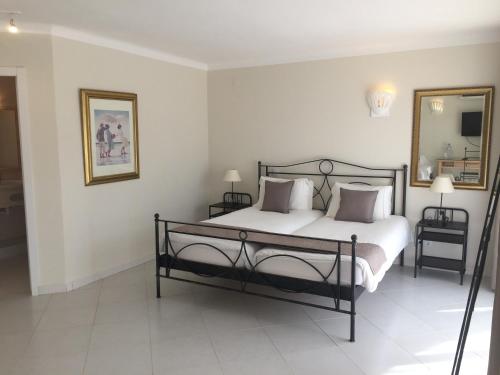 Casa Oleandro by Flo