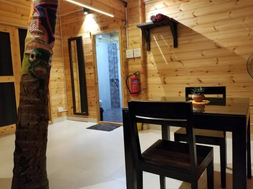 The Yuppi Hippi Premium Huts