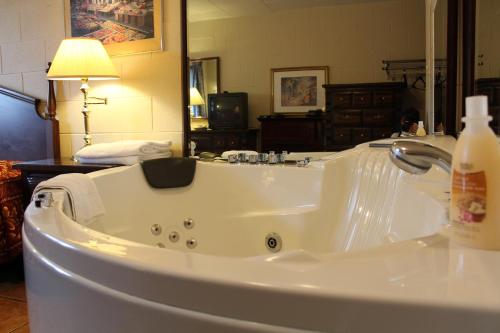 Spa, Ritz Inn Niagara in Niagara Falls (ON)