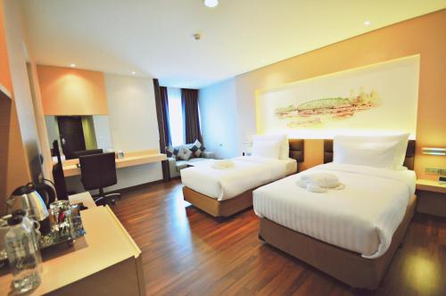 room detail thumbnail 1