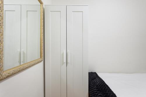 Art House Fira Apartments - image 4