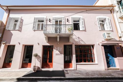  Stylish Studio Apartment - 8F House in Kalamata