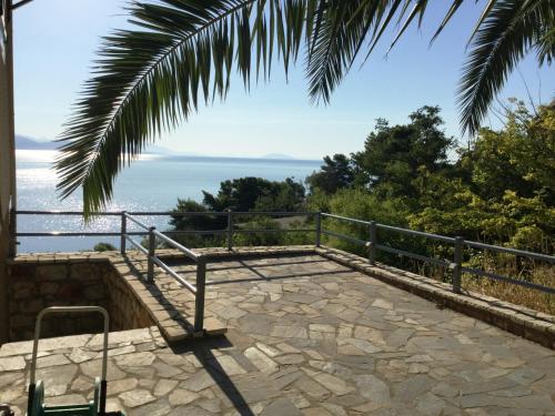 Seaside maisonette in Kiveri, near Nafplion.