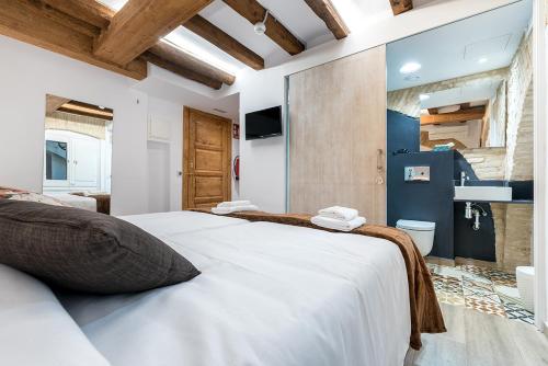 Hostal 977 - image 3