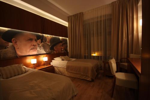1 queen bed