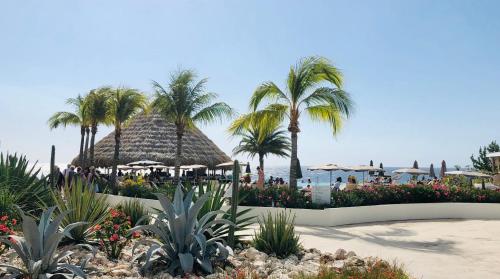 Restaurante, VillaCasaBella Ocean View-Private Pool-Up to 12 Guests in Willibrordus
