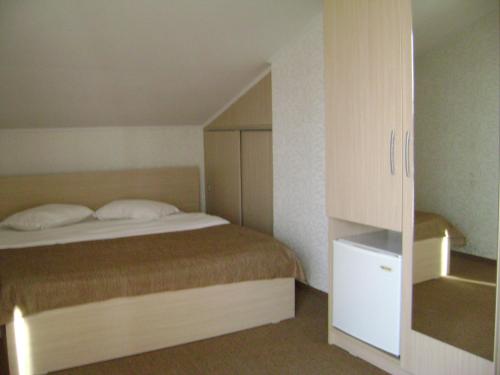 Double Room image 7