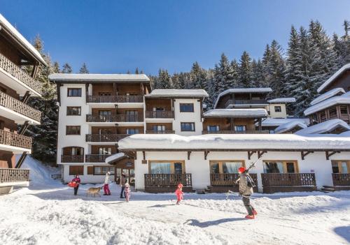 Résidence Odalys Le Front de Neige - Accommodation - Les Carroz d'Araches