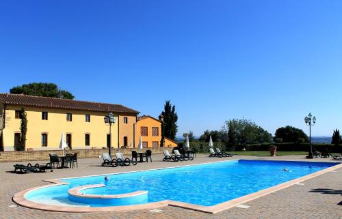 Kilátás, Il Borgo di Montereggi in Capraia E Limite