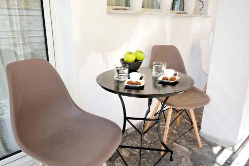 Acropolis Plus Penthouse, Athens