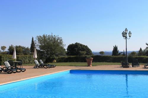 Kilátás, Il Borgo di Montereggi in Capraia E Limite