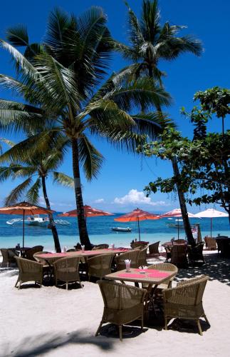 Spiaggia, Alona Vida Beach Resort in Bohol