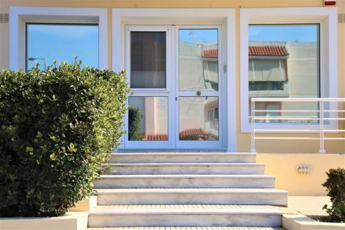 GK Airport Suites - image 11