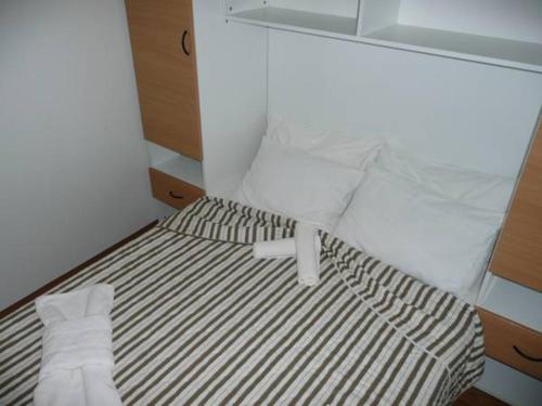 Mobile Homes - Camp Perna