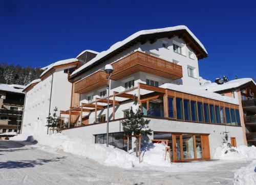 Conrad's Mountain Lodge - Hotel - Silvaplana