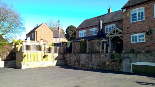 Crown Inn - image 14