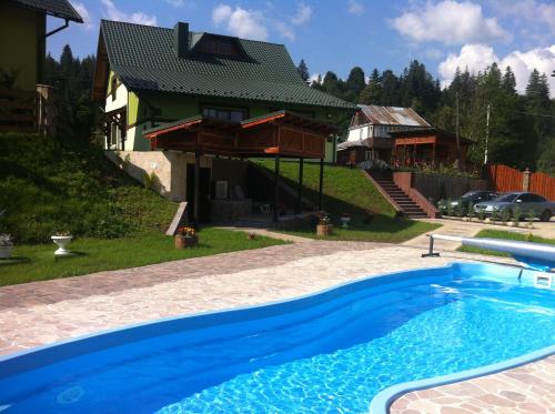 Emerald House, Mykulyčyn (fotografie 6)