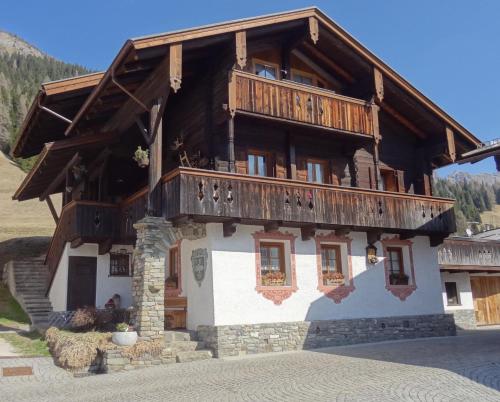 B&B Schlossar Haus - Accommodation - Sappada