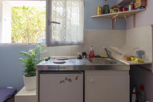 кухня, Charmant Studio Équipé Proche Paris et Versailles (Charmant Studio Equipe Proche Paris et Versailles) in Шавіль