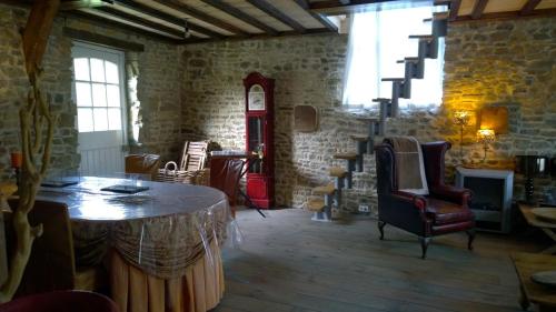 La Ferme Blanche in เมนิล-แว็ง