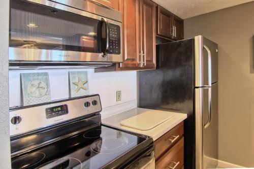 103 North Shore Inn - image 7