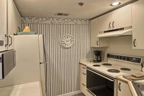 207 North Shore Inn - image 12