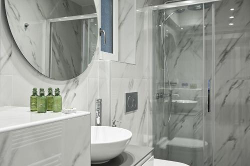 Valaoritou Boutique Apartment - image 2