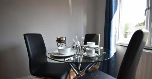 3-Bedroom Comfy Home in Solihull