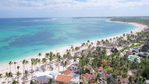 Tropical Villas at Los Corales Beach – Punta Cana, VA