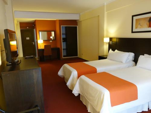Standard Double or Twin Room image 2