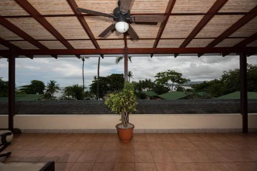 183715887 Club del Mar Oceanfront