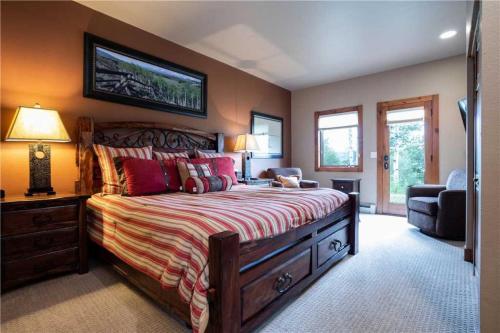 Churchill Lodge North