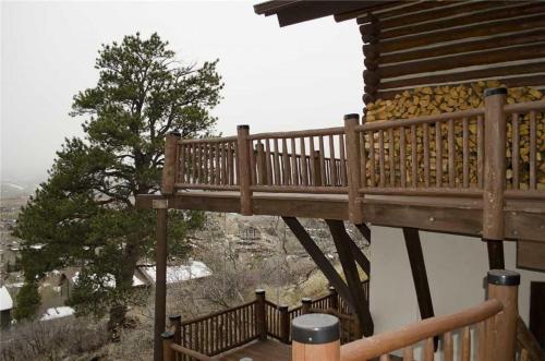 Ponderosa Lodge - image 6