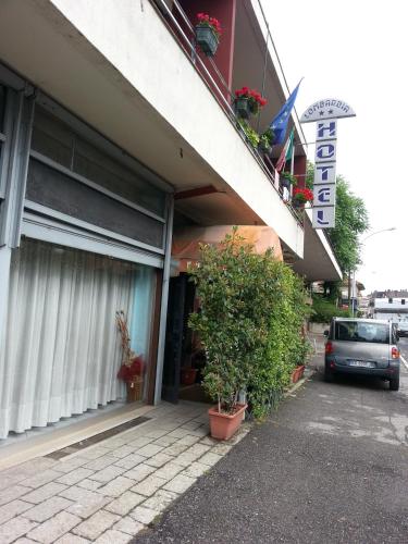 Hotel Lombardia - image 6