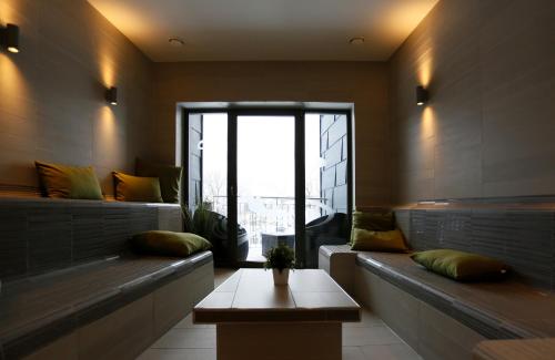 สปา, Konsumhotel am Park in โอเบอร์ฮอฟ